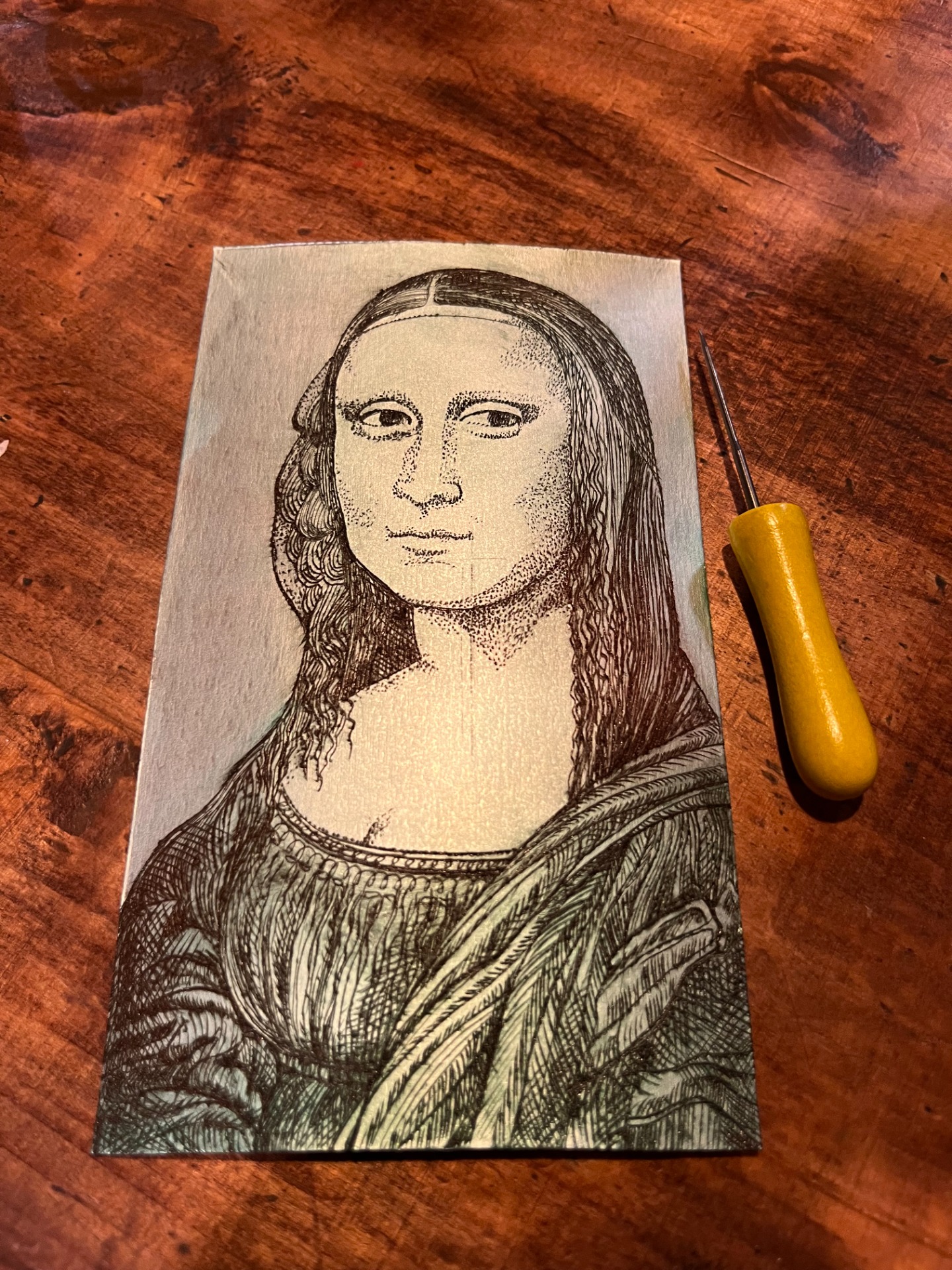 matrice s nanesenou barvou připravená k tisku